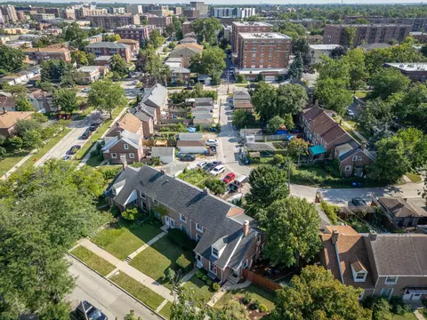 View/Area - 1425 Willow Ave, Des Plaines, IL 60016 photo 4 of 7