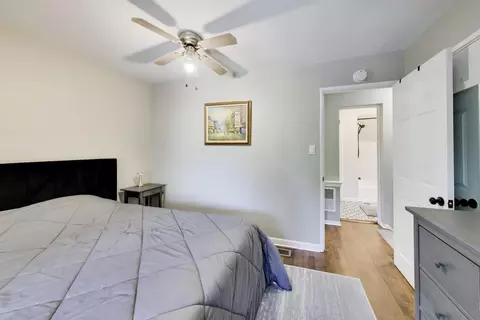 Bedroom - 1425 Willow Ave, Des Plaines, IL 60016 photo 2 of 5