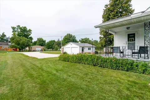 Exterior - 111 E 7th St, Gridley, IL 61744 photo 12 of 12