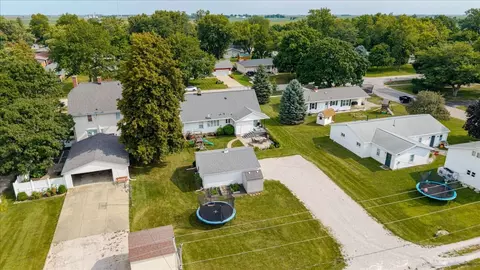 View/Area - 111 E 7th St, Gridley, IL 61744 photo 3 of 6