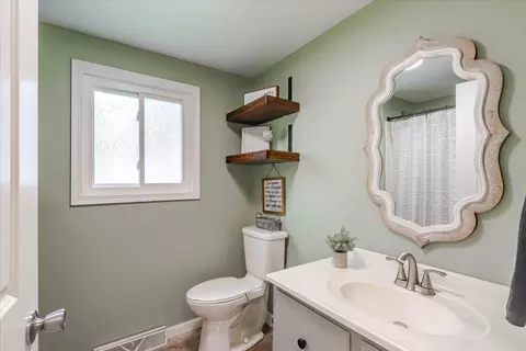 Bath - 111 E 7th St, Gridley, IL 61744 photo 1 of 2