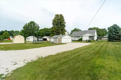 Exterior - 111 E 7th St, Gridley, IL 61744 photo 11 of 12