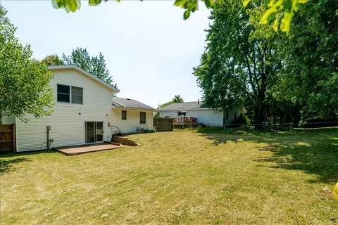 Exterior - 1216 N Hershey Rd, Bloomington, IL 61704 photo 5 of 6