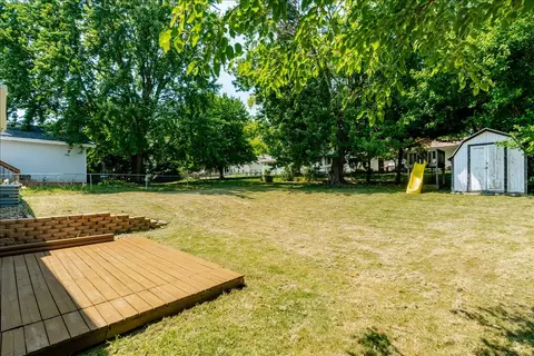 Exterior - 1216 N Hershey Rd, Bloomington, IL 61704 photo 4 of 6