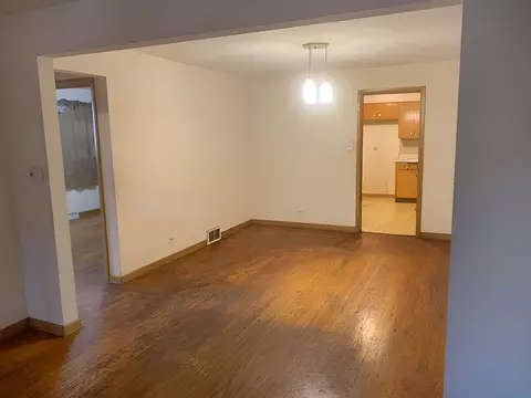 Living - 15124 Evers St, Dolton, IL 60419 photo 4 of 5
