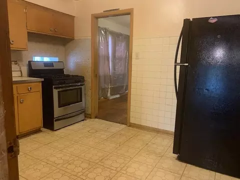 Kitchen - 15124 Evers St, Dolton, IL 60419 photo 3 of 3