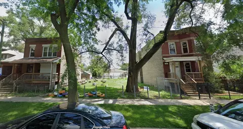 7035 S Elizabeth St, Chicago, IL 60636