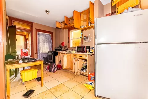 Kitchen - 1312 W 73rd Pl, Chicago, IL 60636 photo 2 of 2