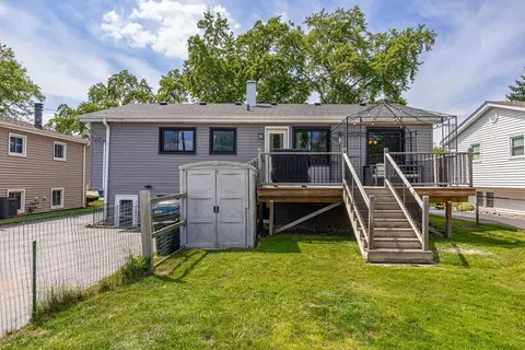 Exterior - 637 S Beverly Ave, Addison, IL 60101 photo 6 of 9