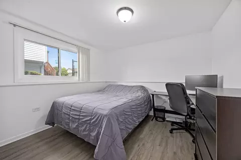 Bedroom - 637 S Beverly Ave, Addison, IL 60101 photo 6 of 6
