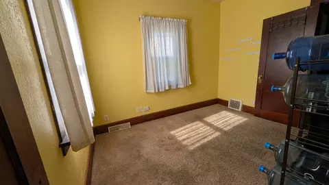 Bedroom - 258 7th St, Silvis, IL 61282 photo 2 of 3