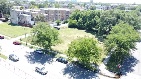 4401 S Wabash Ave, Chicago, IL 60653 photo 3