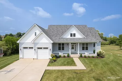 5879 Danielle Ln, Yorkville, IL 60560