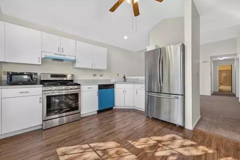 Kitchen - 358 Ashford Cir #2, Bartlett, IL 60103 photo 1 of 3
