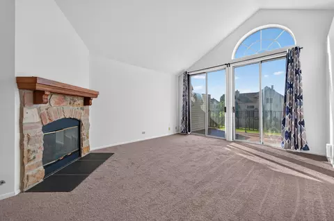 Living - 358 Ashford Cir #2, Bartlett, IL 60103 photo 2 of 4
