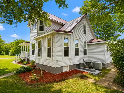 Exterior - 502 Vincennes Ave, Flora, IL 62839 photo 16 of 16
