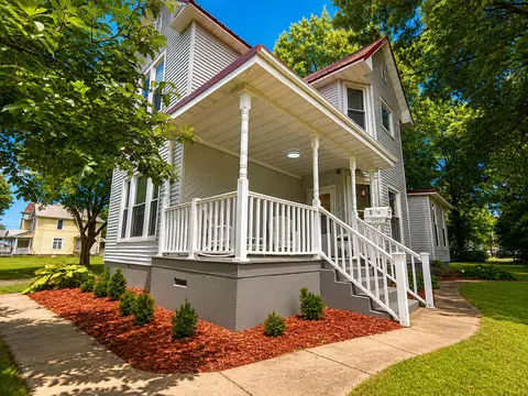Exterior - 502 Vincennes Ave, Flora, IL 62839 photo 7 of 16