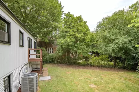 Exterior - 605 Selborne Rd, Riverside, IL 60546 photo 6 of 6