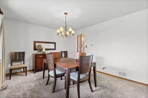 Dining - 18913 Meadowview Dr, Mokena, IL 60448 photo 1 of 2
