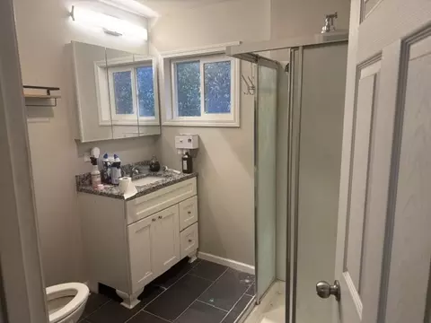Bath - 1860 Richton Rd, Steger, IL 60475 photo 1 of 3
