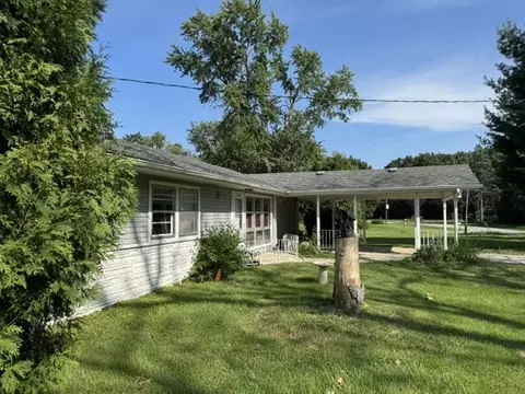 Exterior - 1860 Richton Rd, Steger, IL 60475 photo 1 of 3