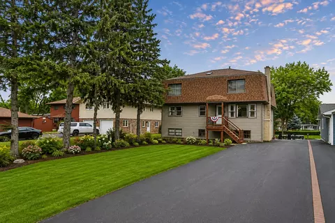 Exterior - 717 Monterrey Ter, Mchenry, IL 60051 photo 2 of 5