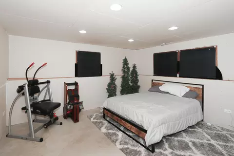 Bedroom - 717 Monterrey Ter, Mchenry, IL 60051 photo 1 of 5