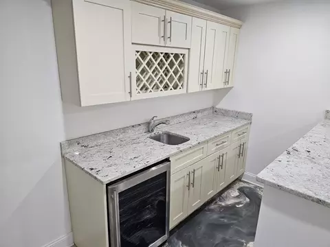 Kitchen - 4420 S Berkeley Ave, Chicago, IL 60653 photo 5 of 6