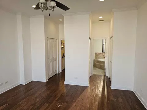 Bedroom - 4420 S Berkeley Ave, Chicago, IL 60653 photo 1 of 4