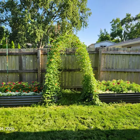 Exterior - 2315 Osage Dr, Champaign, IL 61821 photo 4 of 8