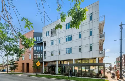 4770 N Manor Ave #304, Chicago, IL 60625