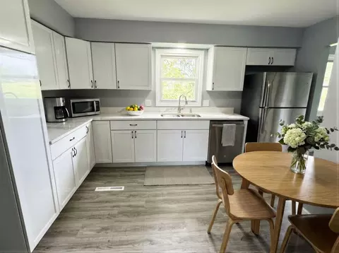 Kitchen - 2886 S Southbrook Dr, Kankakee, IL 60901 photo 2 of 2