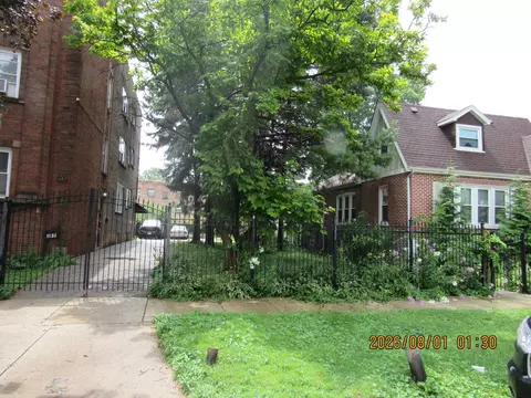 Exterior - 1133 E 81st Pl, Chicago, IL 60619 photo 3 of 4