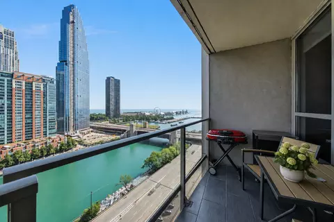 View/Area - 420 E Waterside Dr #1410, Chicago, IL 60601 photo 6 of 9