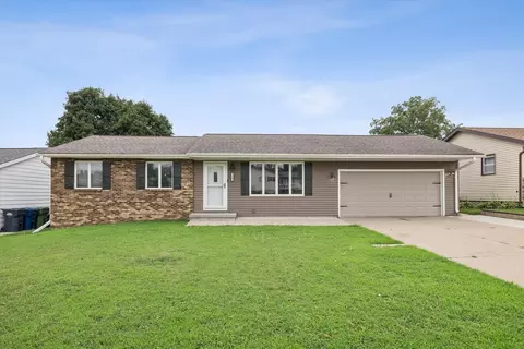 1201 27th Ave N, Clinton, IA 52732