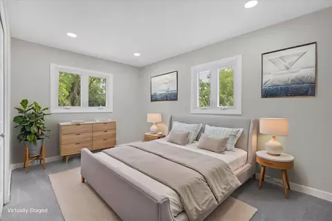 Bedroom - 590 Durham Ct, Hoffman Estates, IL 60169 photo 9 of 9