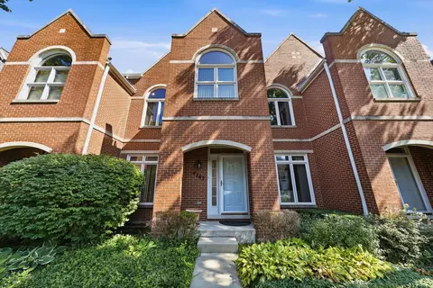 4262 W Thorndale Ave, Chicago, IL 60646