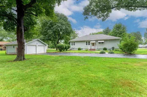 Exterior - 2425 Commonwealth Ave, Joliet, IL 60435 photo 9 of 11