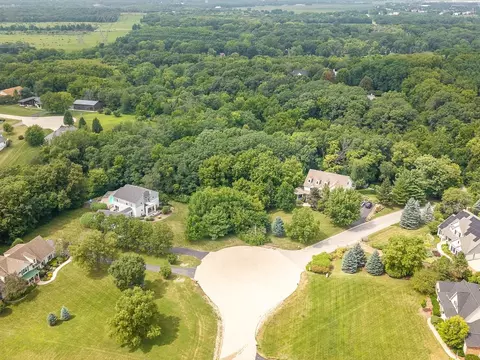 6005 Red Gate Ln, Yorkville, IL 60560