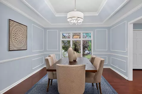 Dining - 135 Hawkins Cir, Wheaton, IL 60189 photo 2 of 2