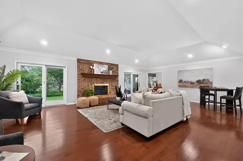 Living - 135 Hawkins Cir, Wheaton, IL 60189 photo 1 of 3