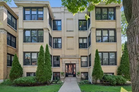 5935 N Magnolia Ave #3, Chicago, IL 60660