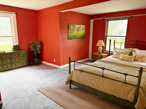 Bedroom - 213 E 9th St, Metropolis, IL 62960 photo 1 of 3