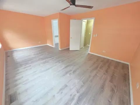 Bedroom - 1705 Lake Pointe Dr, Plainfield, IL 60586 photo 3 of 4