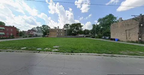 833 W 68th St, Chicago, IL 60621 photo 2