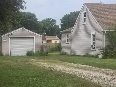 915 3rd St, Colona, IL 61241 photo 3