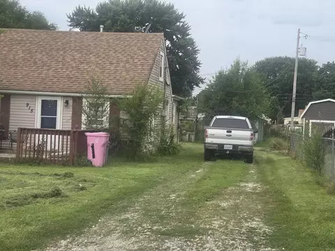 915 3rd St, Colona, IL 61241 photo 2