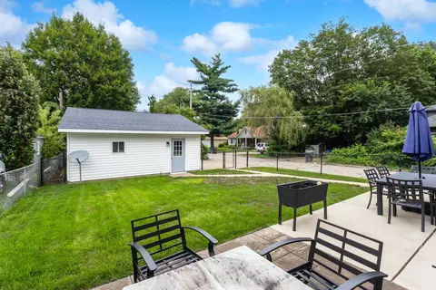 Exterior - 5419 6th Ave, Moline, IL 61265 photo 4 of 4