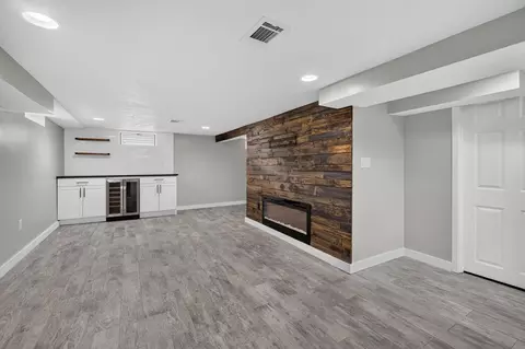 Living - 5419 6th Ave, Moline, IL 61265 photo 3 of 4