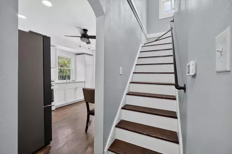 Entry Way - 5419 6th Ave, Moline, IL 61265 photo 1 of 3